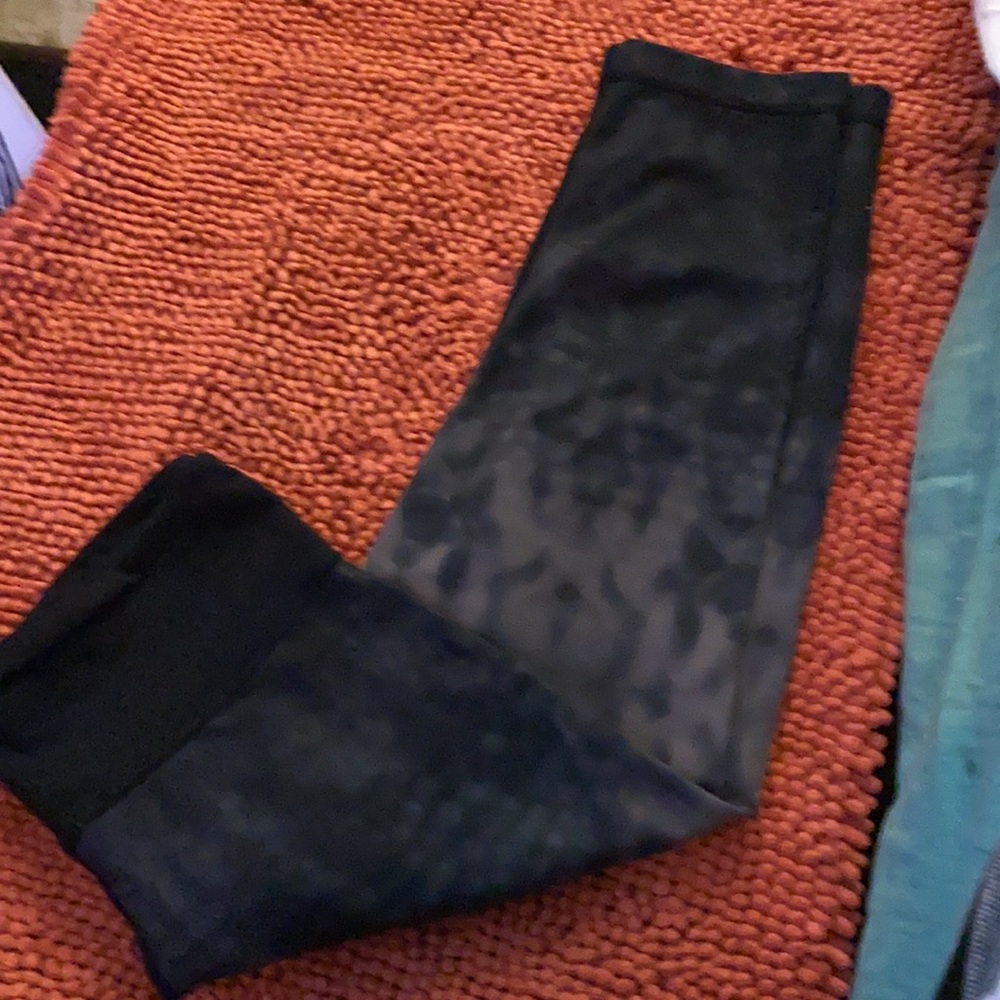 Lululemon - Picture 4 of 6